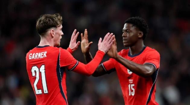 Màn thay người của Tuchel phơi bày sai lầm chuyển nhượng đắt giá của Man Utd