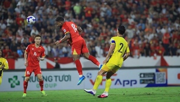 ĐT Việt Nam hạ gục Malaysia 3-1: Màn trình diễn rực sáng của Nguyễn Xuân Son