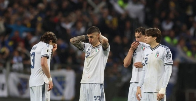 Tuyển Ý chính thức lỡ hẹn World Cup sau thảm kịch trên chấm luân lưu trước Bosnia