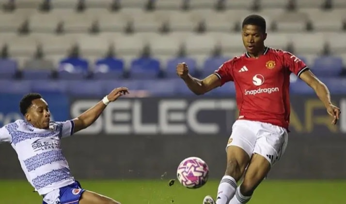 Chido Obi và nỗ lực vực dậy sự nghiệp tại Man Utd sau sóng gió với Ruben Amorim