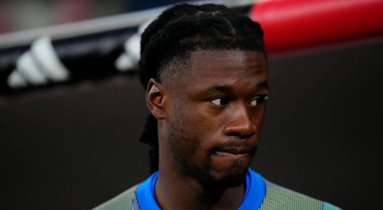 Manchester United trước bài toán nhân sự: Vì sao Eduardo Camavinga vượt trội Myles Lewis-Skelly?