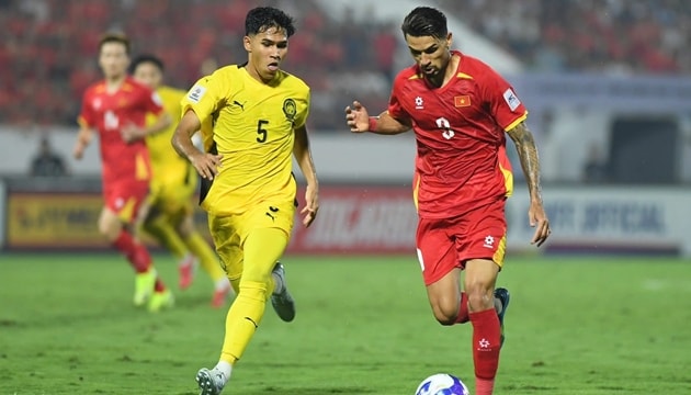 CĐV Thái Lan tranh cãi về làn sóng nhập tịch 100% gốc ngoại của Đội tuyển Việt Nam