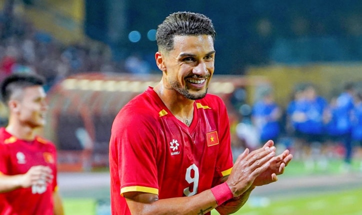 Bóng đá Việt Nam: Tuyển futsal thắng đậm, Hoàng Hên được CLB Malaysia săn đón