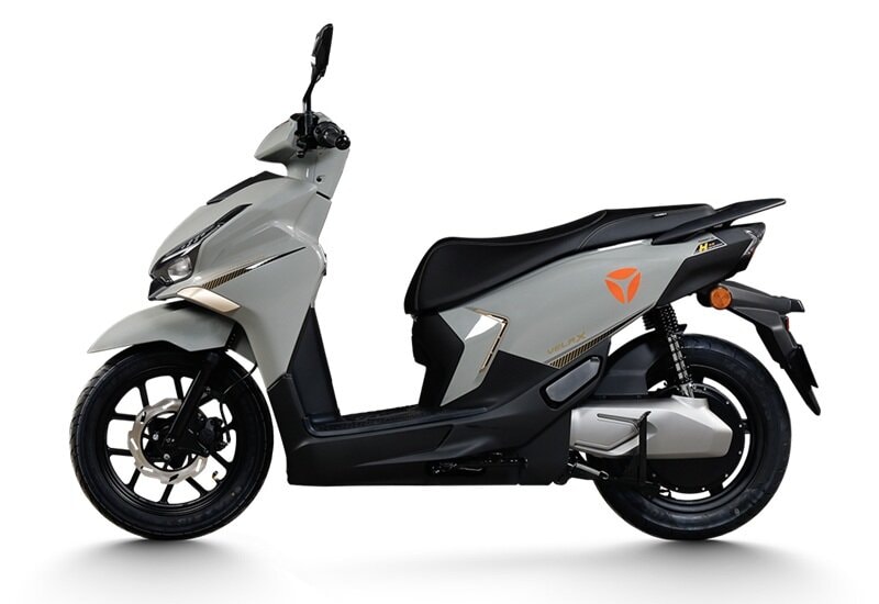 Yadea Velax H Plus: Xe máy điện thể thao sở hữu phạm vi hoạt động 163 km