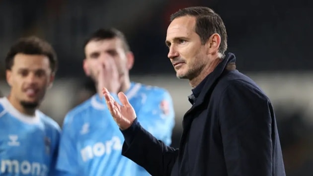 Coventry của Lampard chạm tay vào Ngoại hạng Anh, kịch chiến suất thăng hạng trực tiếp còn lại