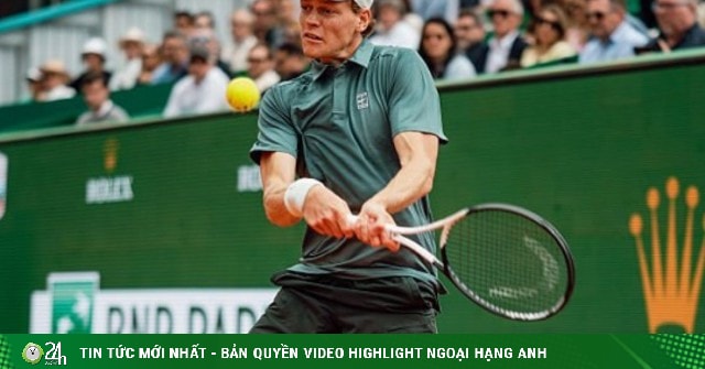 Jannik Sinner bất ngờ để Tomas Machac kéo vào set 3 tại vòng 3 Monte Carlo