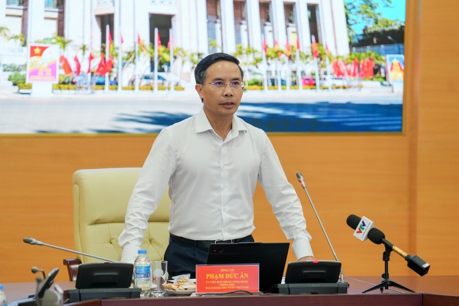 Lãi suất ngân hàng hôm nay 10/4: VPBank và SeABank tiên phong giảm lãi suất