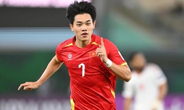 Bóng đá Việt Nam: Đình Bắc tham vọng xuất ngoại và biến động ghế nóng tại Ninh Bình