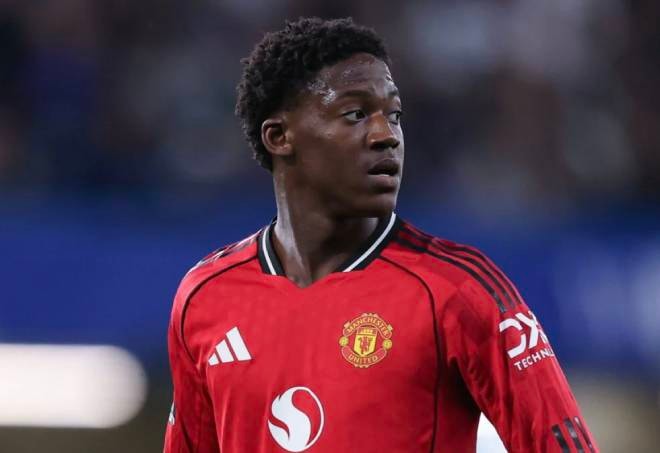 Kobbie Mainoo: Từ "người thừa" thời Ruben Amorim đến linh hồn nơi tuyến giữa MU