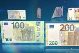 Tỷ giá Euro hôm nay 22/4: Nhiều ngân hàng điều chỉnh giảm mạnh trên 100 đồng