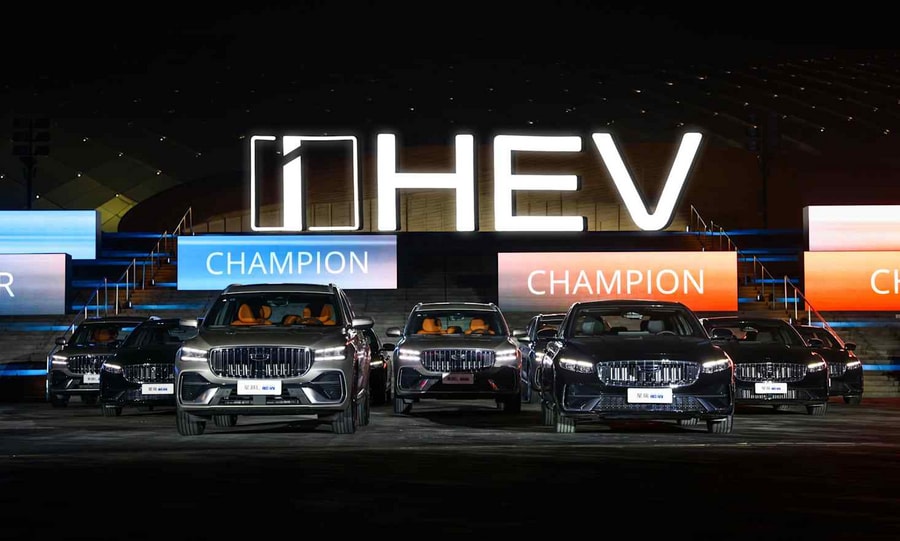 Các hãng xe Trung Quốc thách thức vị thế dẫn đầu của Nhật Bản trong phân khúc xe hybrid