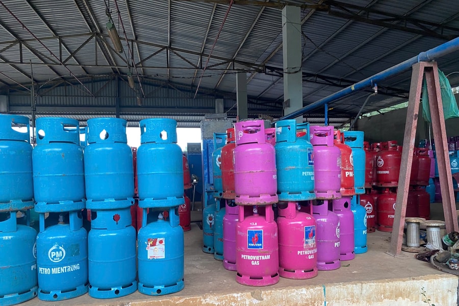 Giá gas hôm nay 24/4/2026: Bình 12kg 550.000-654.500 đồng