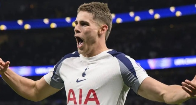 Micky van de Ven quyết rời Tottenham, Man City sẵn sàng chi 100 triệu bảng cho Elliot Anderson