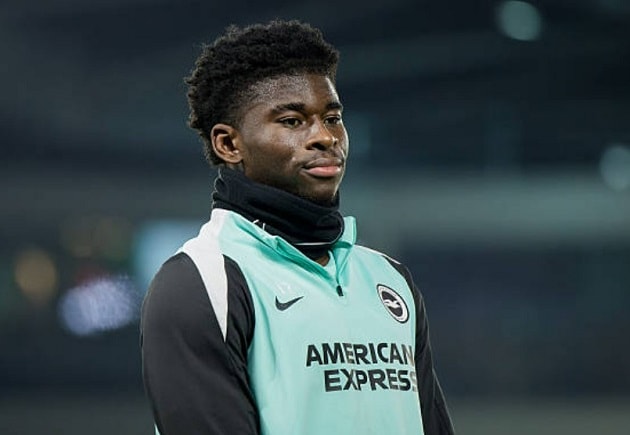 Tin chuyển nhượng tối 27/4: MU quyết chiêu mộ Carlos Baleba, Juventus đổi người lấy Alisson