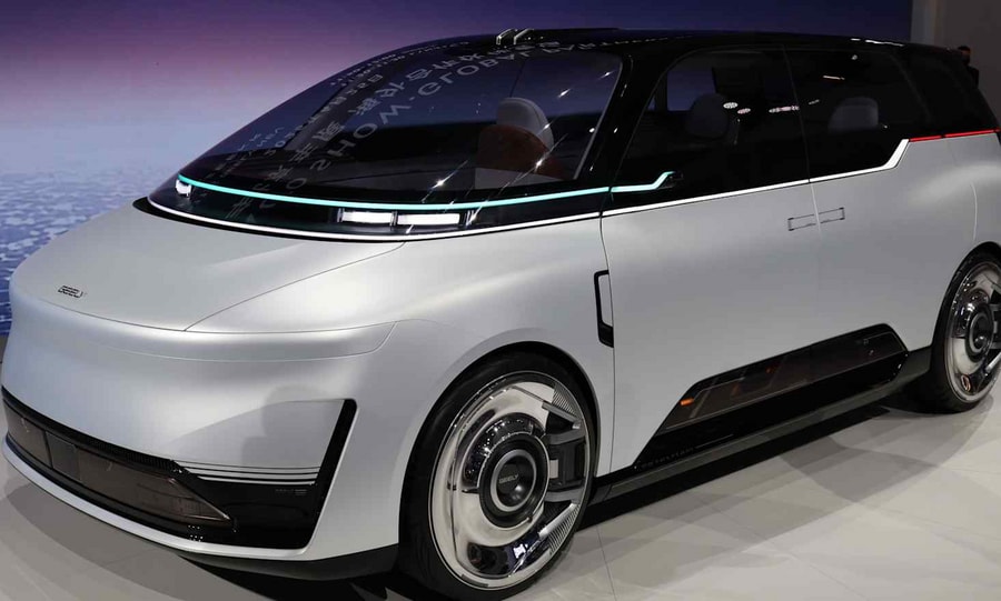 Xe tự lái Trung Quốc bùng nổ: Xpeng và Geely quyết tâm soán ngôi Tesla