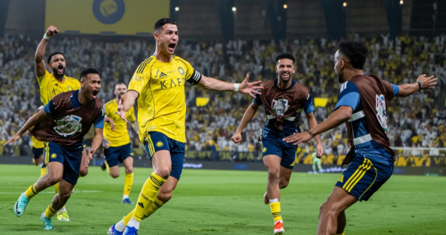 Ronaldo rực sáng, Al Nassr đánh bại Al Ahli để xây chắc ngôi đầu Saudi Pro League