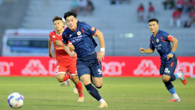 Đình Bắc ghi 8 bàn sau 5 trận: Sát thủ nội thách thức ngoại binh tại V-League