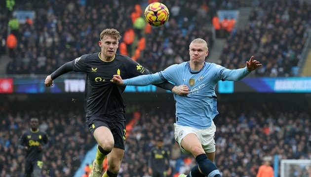Man City quyết thắng Everton tại vòng 35 Ngoại hạng Anh để bám đuổi Arsenal