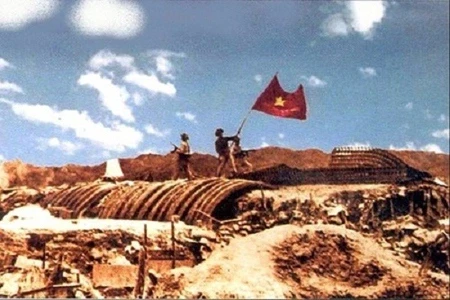 Văn nghệ tổng hợp: Ký ức Điện Biên