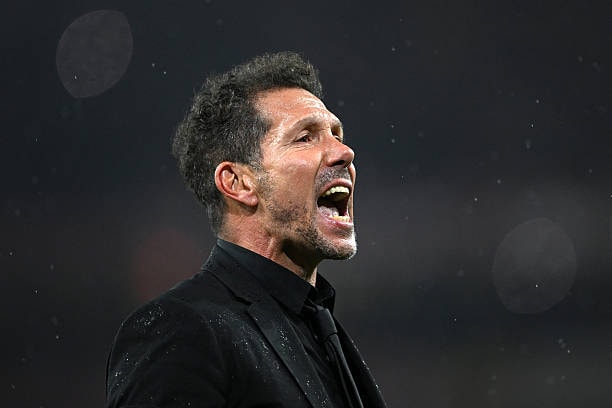 Simeone đổ lỗi cho tiền bạc sau khi thua Arsenal: Lời bào chữa hay sự thật về khoảng cách tài chính?