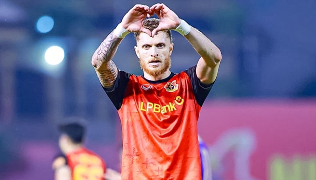 Nguyễn Tài Lộc và bước ngoặt lịch sử: Khi nghệ sĩ V-League sẵn sàng khoác áo Đội tuyển Việt Nam