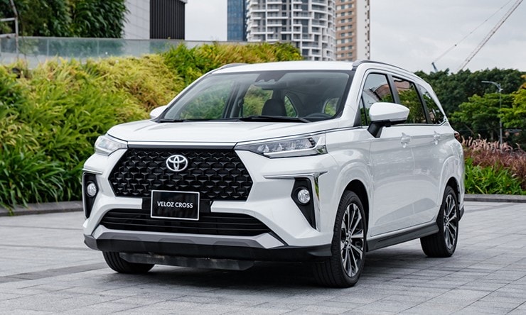 Toyota Veloz Cross 2026: Ưu đãi 100% lệ phí trước bạ và giá lăn bánh tháng 5/2026