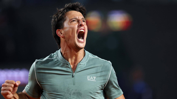 Darderi hạ Tiểu Nadal vào bán kết Rome Open sau màn ngược dòng kịch tính lúc 2 giờ sáng