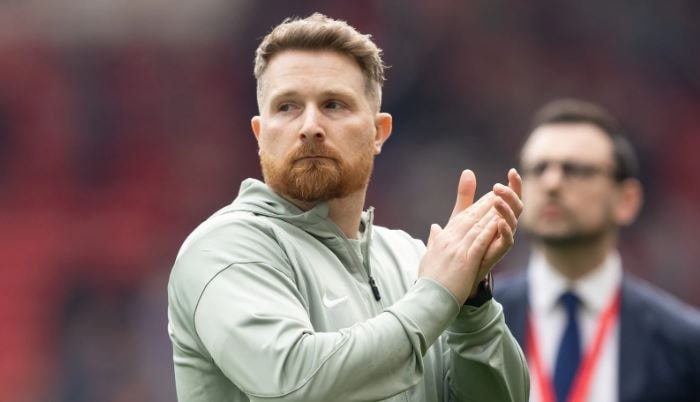 Chelsea áp dụng sơ đồ 3 trung vệ của Xabi Alonso tại chung kết FA Cup