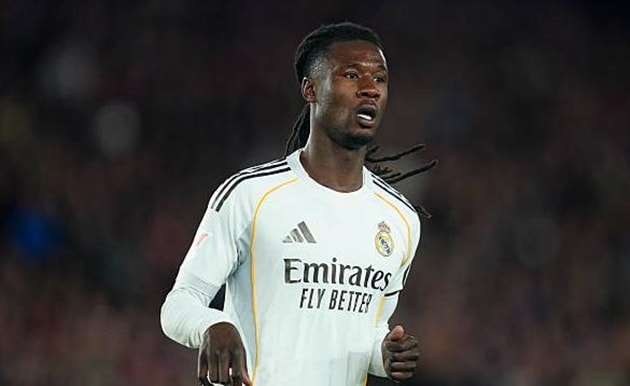 Tottenham săn chữ ký Eduardo Camavinga, Liverpool biến động nhân sự nơi khung gỗ
