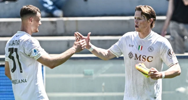 McTominay và Hojlund rực sáng giúp Napoli đè bẹp Pisa, xây chắc vị trí nhì bảng Serie A