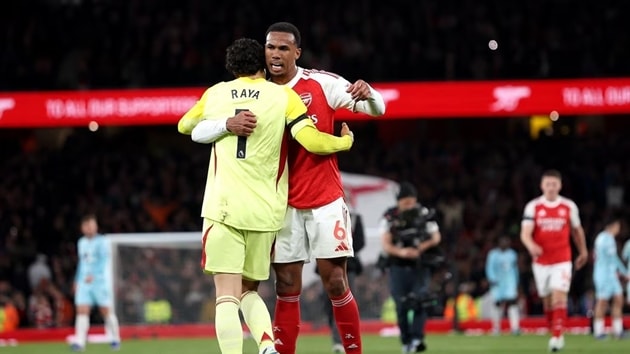 Arsenal tiến sát ngôi vương Ngoại hạng Anh trước trận đấu định mệnh tại Selhurst Park
