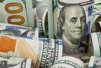Giá USD neo sát đỉnh 6 tuần, thị trường dự báo Fed tăng lãi suất vào cuối năm