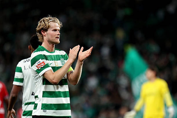 Man Utd có cơ hội chiêu mộ Morten Hjulmand với mức giá 'hời' 40 triệu euro