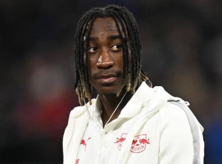 Liverpool và Real Madrid khuấy đảo thị trường chuyển nhượng với các thương vụ trăm triệu euro