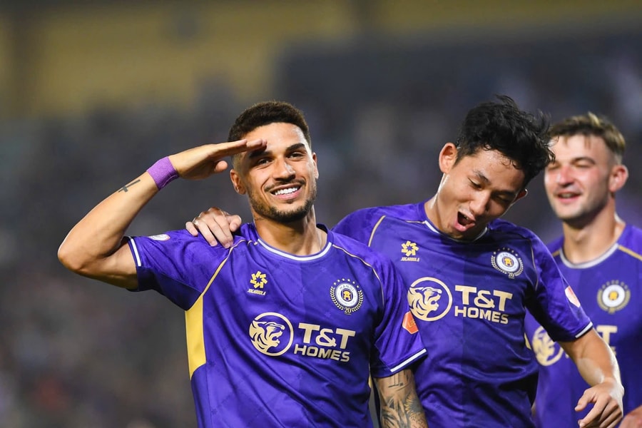 Hà Nội đánh bại Nam Định 2-1: Hoàng Hên rực sáng đưa đội nhà áp sát top 3
