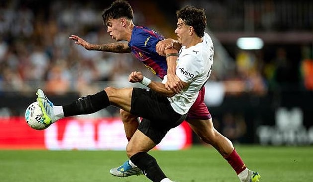 Barcelona gục ngã 1-3 trước Valencia: Cái giá của sự chủ quan từ nhà tân vô địch