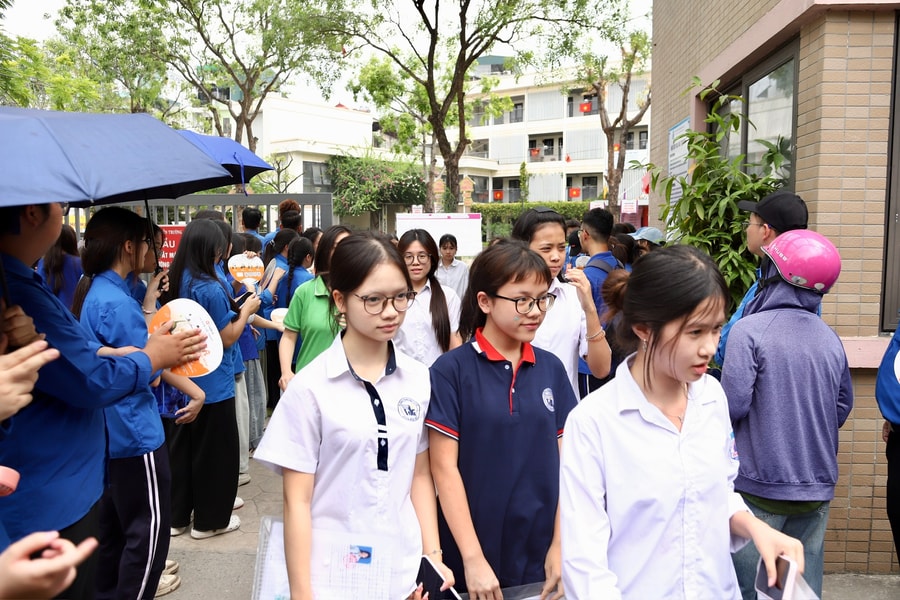 Cập nhật đáp án, đề thi lớp 10 môn Toán tại Hà Nội 2026