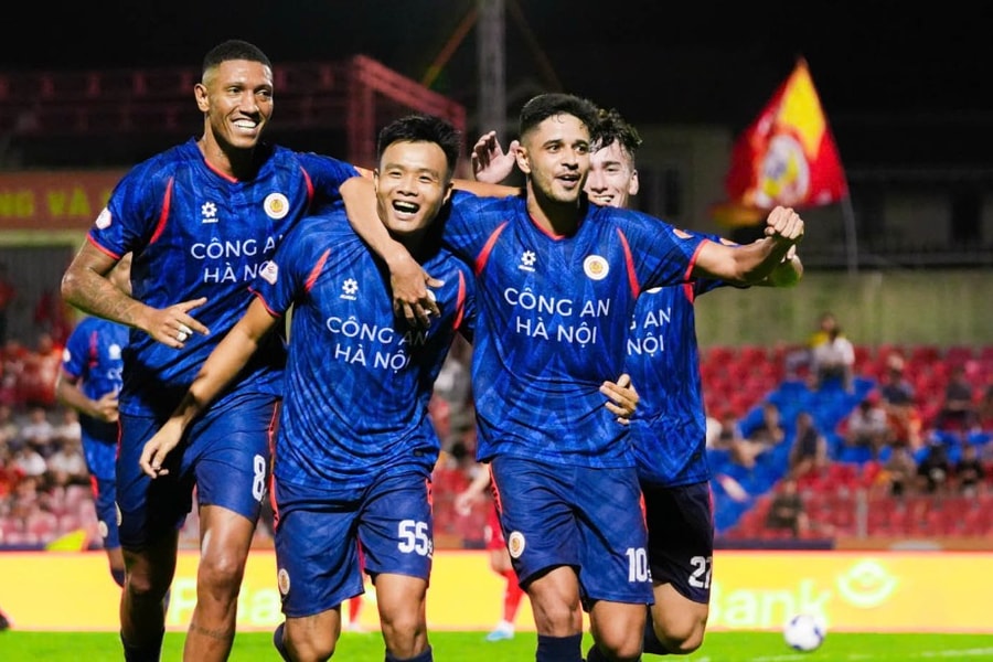 CAHN vs Becamex TPHCM: Màn phô diễn sức mạnh của tân vương tại Hàng Đẫy