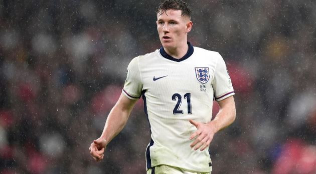 Elliot Anderson: "Cỗ máy" đa năng khiến Manchester City và Man United đại chiến