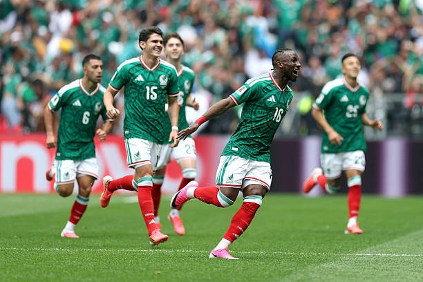 Mexico đánh bại Nam Phi 2-0: Kỷ lục lịch sử và cơn mưa thẻ đỏ tại World Cup 2026