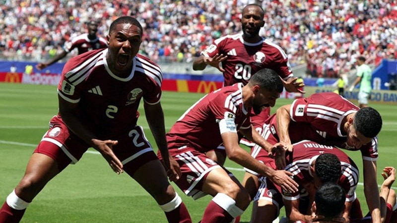 Qatar lần đầu có điểm tại World Cup