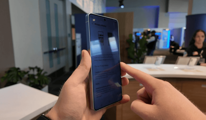 Giải mã Privacy Display trên Galaxy S26 Ultra: Công nghệ màn hình chống nhìn trộm đột phá