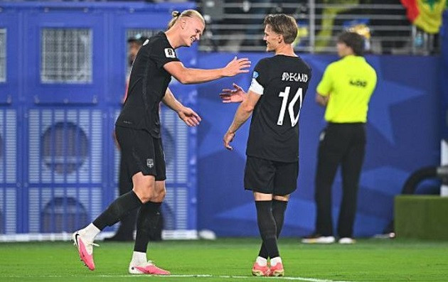 Na Uy hạ Senegal 3-2: Haaland rực sáng đưa 'Chiến binh Viking' vào vòng knock-out
