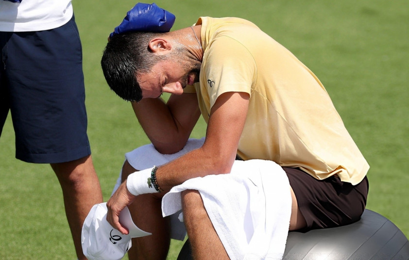 Novak Djokovic rút lui khỏi giải khởi động Wimbledon 2026: Dấu hỏi về thể lực ở tuổi 39