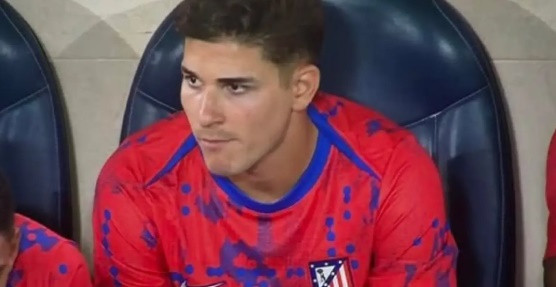 Atletico Madrid từ chối đề nghị 100 triệu euro từ Barcelona cho Julian Alvarez