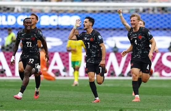 Canada hạ gục Nam Phi phút bù giờ: Tấm vé vòng 1/8 World Cup 2026 đầu tiên gọi tên Eustaquio