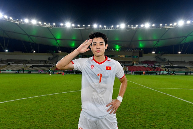 Chuyển nhượng V-League: Đình Bắc gia hạn kỷ lục, Nhật Minh chia tay Hải Phòng