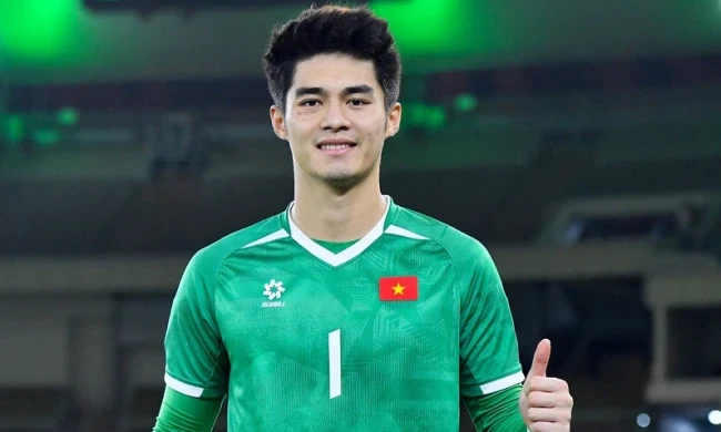 Bóng đá Việt Nam 1/7: Thủ môn Trung Kiên đối đầu áp lực, làn sóng chia tay ngoại binh tại V-League