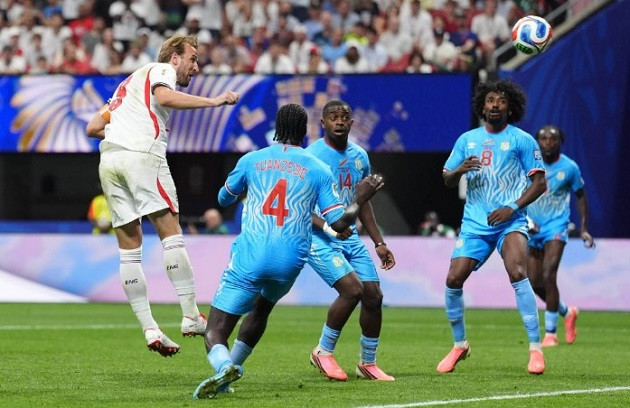 Harry Kane rực sáng giúp tuyển Anh ngược dòng, Anthony Gordon ví von đẳng cấp Messi