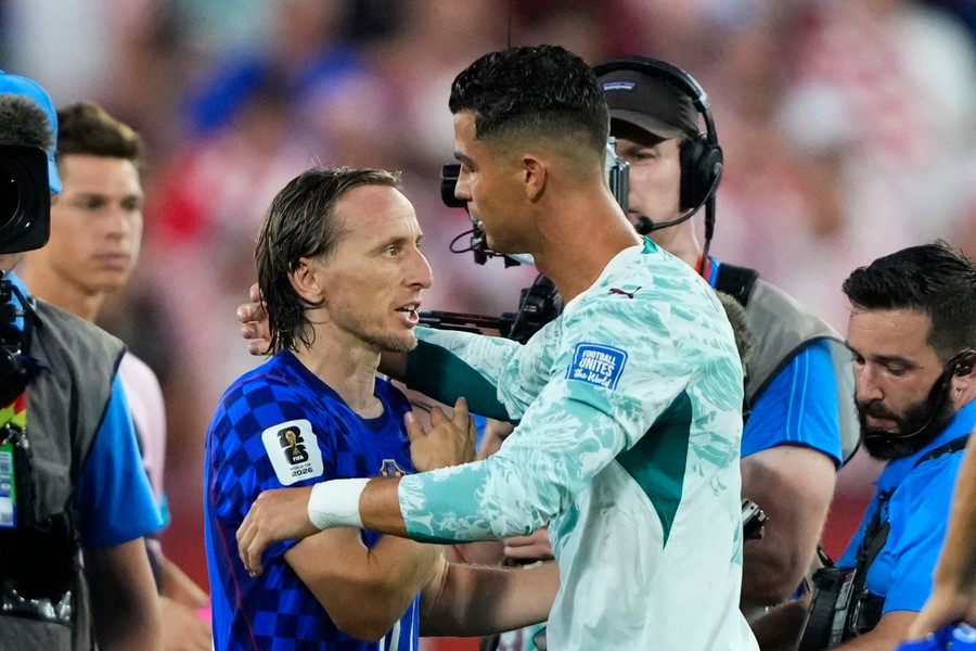 Ronaldo ghi bàn, Goncalo Ramos giúp Bồ Đào Nha hạ Croatia 2-1 tại World Cup
